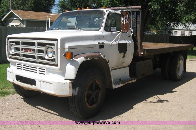 image for item H5344 1987 GMC Sierra 7000 dump bed truck