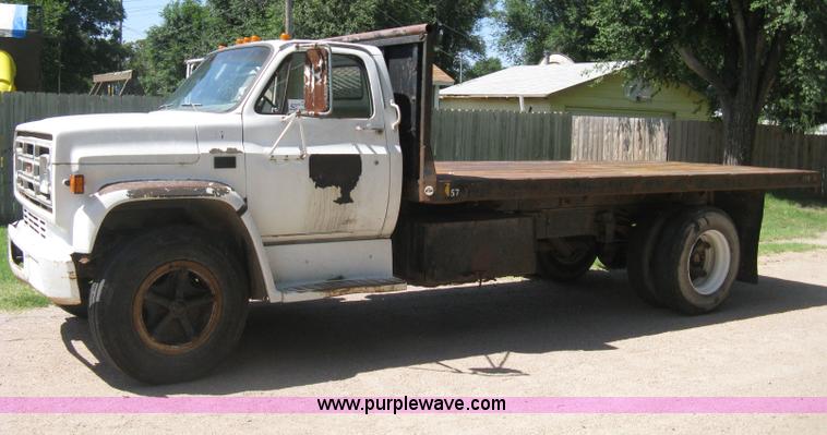 image for item H5344 1987 GMC Sierra 7000 dump bed truck