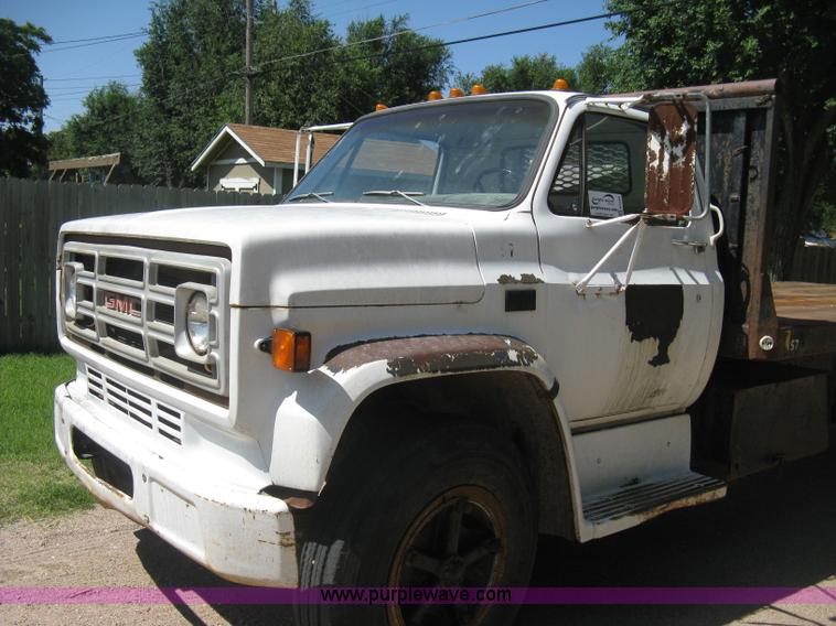 image for item H5344 1987 GMC Sierra 7000 dump bed truck