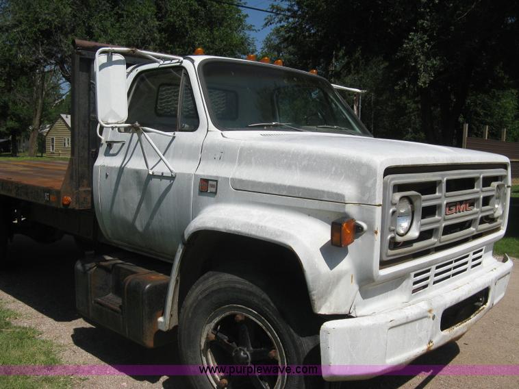 image for item H5344 1987 GMC Sierra 7000 dump bed truck