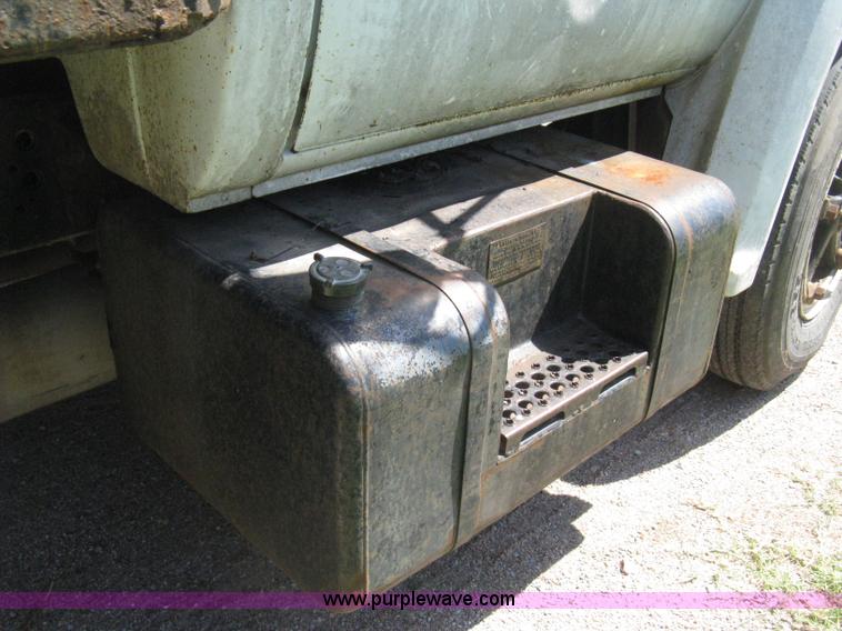 image for item H5344 1987 GMC Sierra 7000 dump bed truck