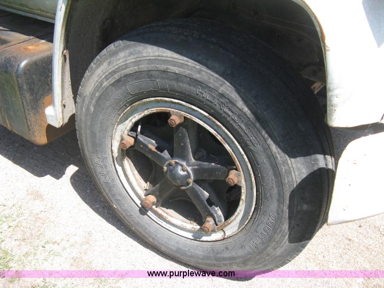 image for item H5344 1987 GMC Sierra 7000 dump bed truck