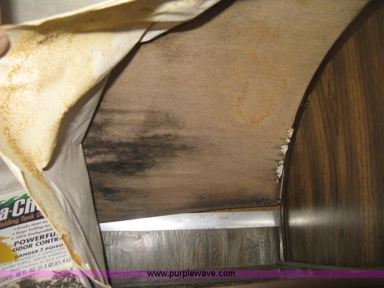 image for item H5348 1977 Vogue Country Club 254 motor home