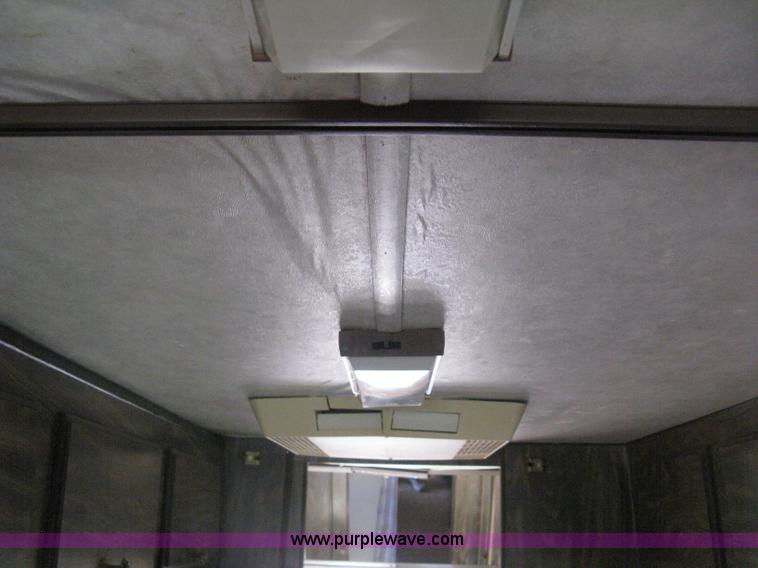 image for item H5348 1977 Vogue Country Club 254 motor home