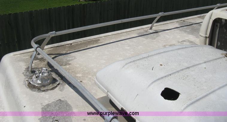 image for item H5348 1977 Vogue Country Club 254 motor home