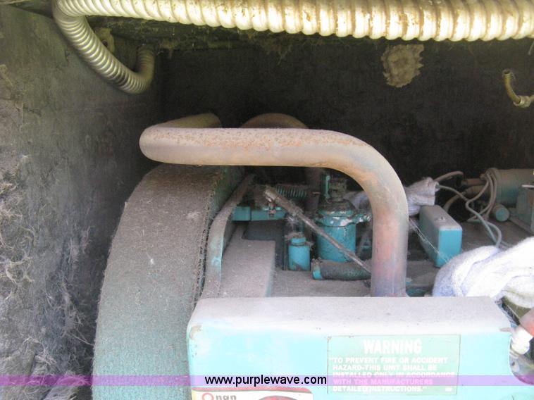 image for item H5348 1977 Vogue Country Club 254 motor home