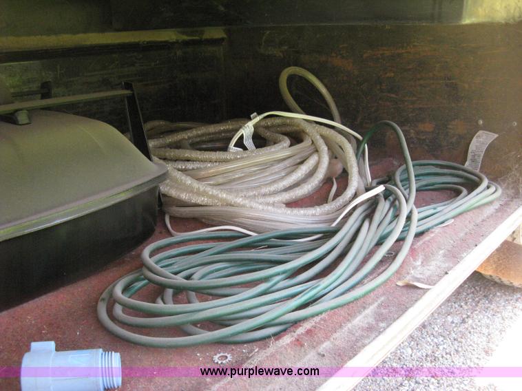 image for item H5348 1977 Vogue Country Club 254 motor home