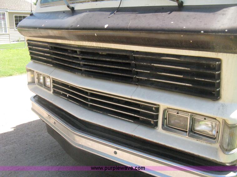 image for item H5348 1977 Vogue Country Club 254 motor home