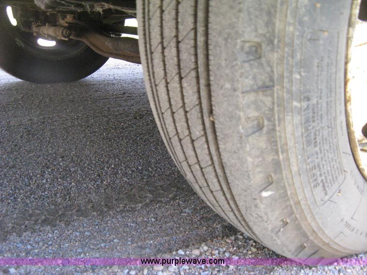 image for item H5348 1977 Vogue Country Club 254 motor home