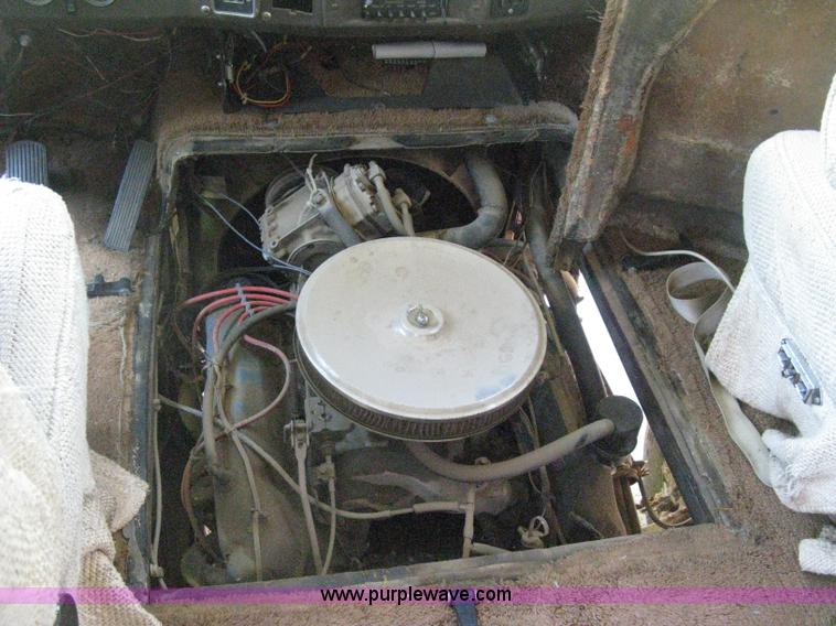 image for item H5348 1977 Vogue Country Club 254 motor home