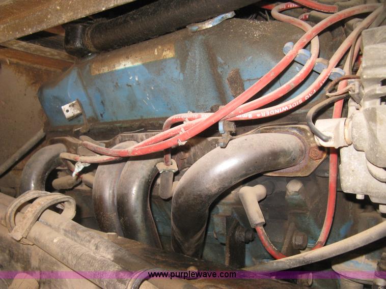 image for item H5348 1977 Vogue Country Club 254 motor home