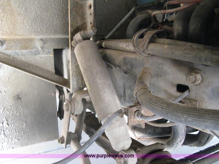 image for item H5348 1977 Vogue Country Club 254 motor home