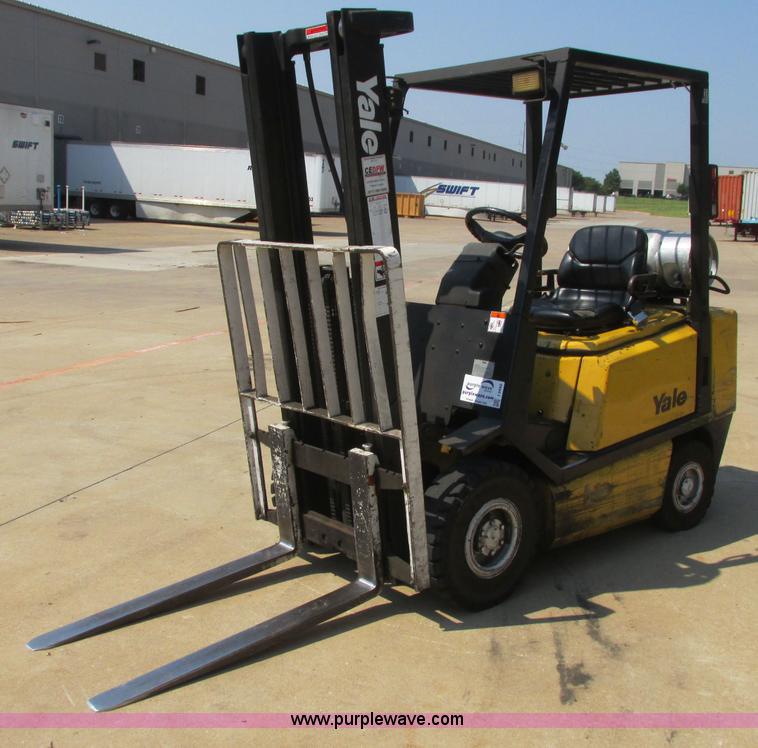 image for item I3492 Yale forklift