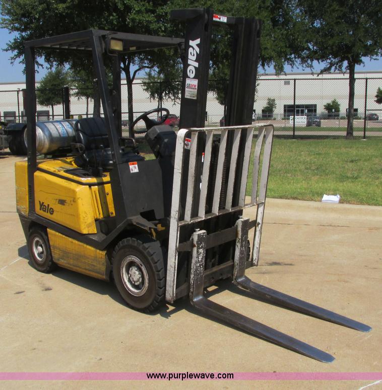 image for item I3492 Yale forklift