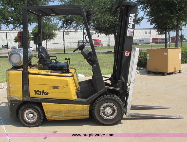 image for item I3492 Yale forklift