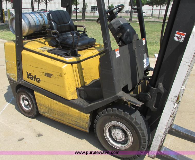 image for item I3492 Yale forklift