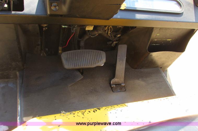 image for item I3492 Yale forklift