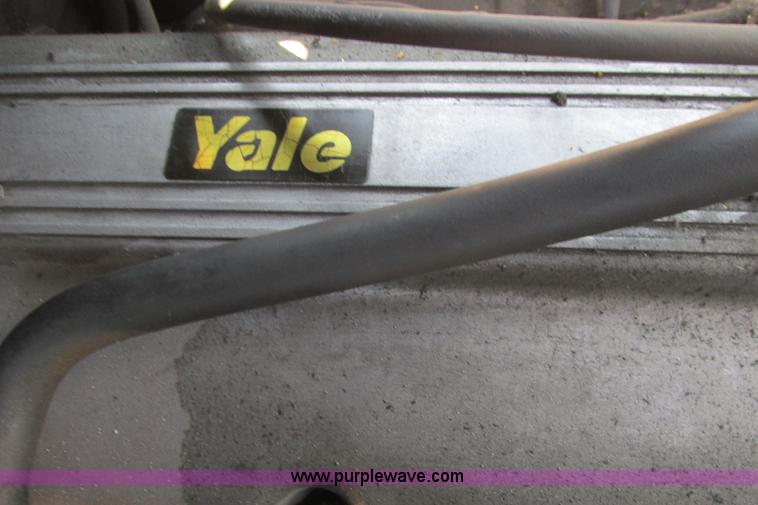 image for item I3492 Yale forklift
