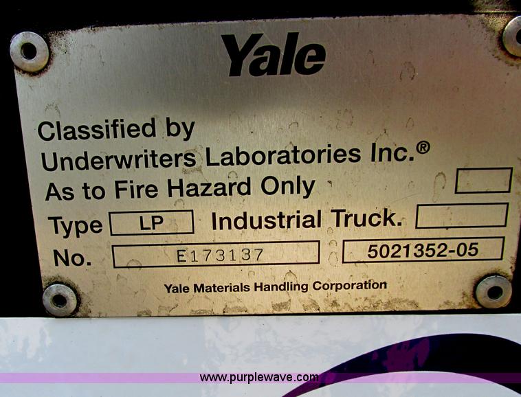 image for item I3492 Yale forklift