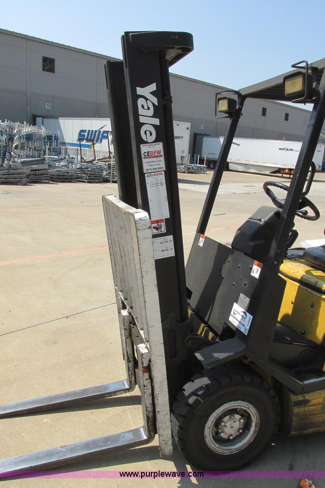 image for item I3492 Yale forklift