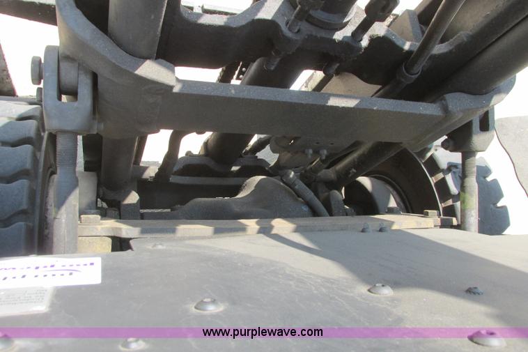 image for item I3492 Yale forklift