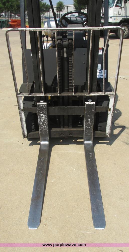 image for item I3492 Yale forklift