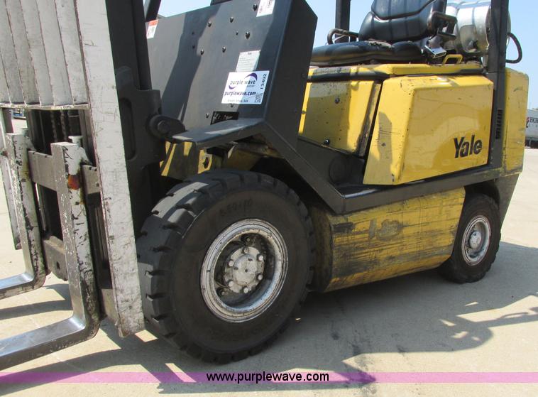 image for item I3492 Yale forklift