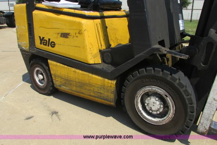 image for item I3492 Yale forklift