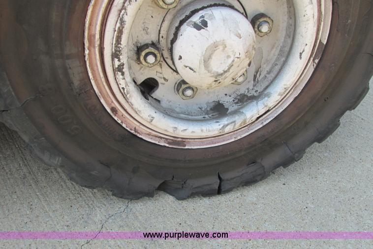 image for item I3492 Yale forklift