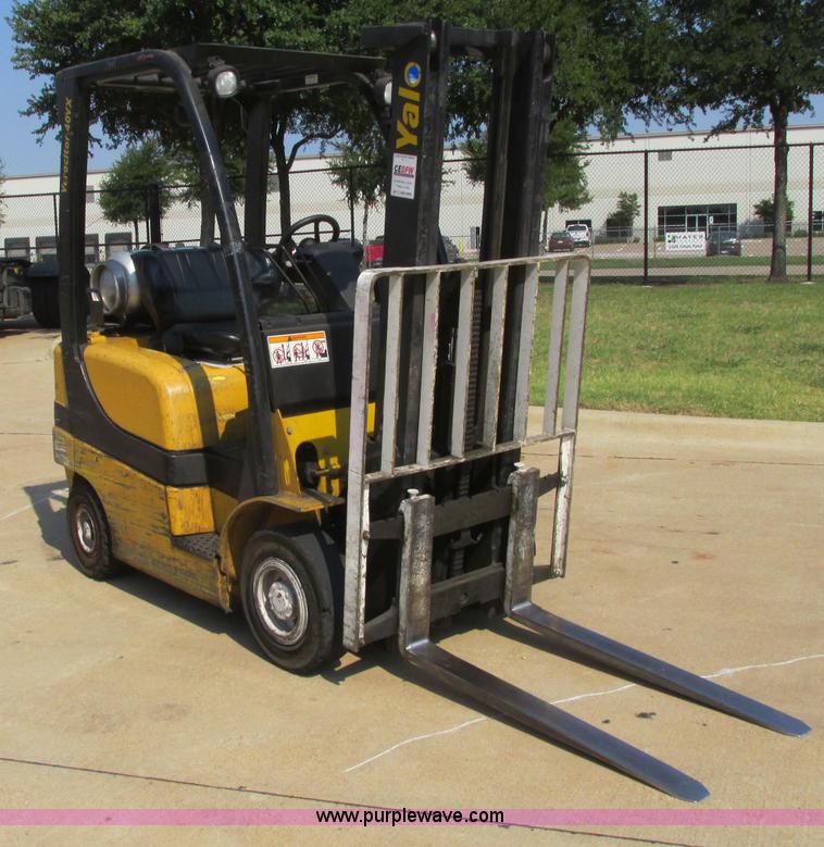 image for item I3493 Yale forklift