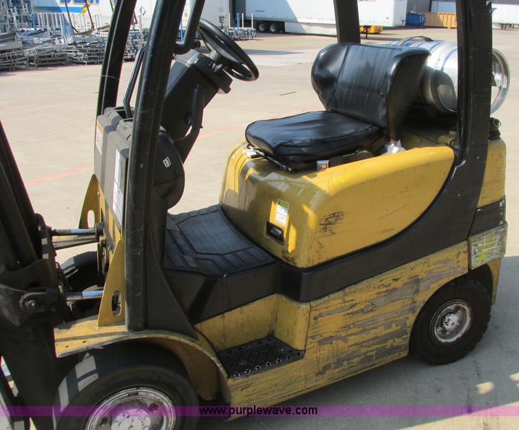 image for item I3493 Yale forklift