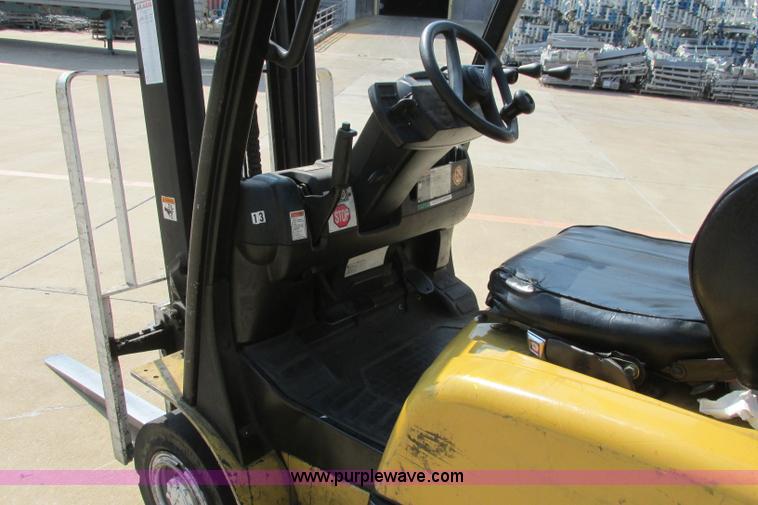 image for item I3493 Yale forklift