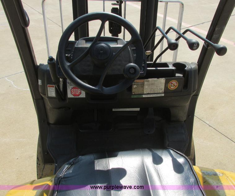image for item I3493 Yale forklift
