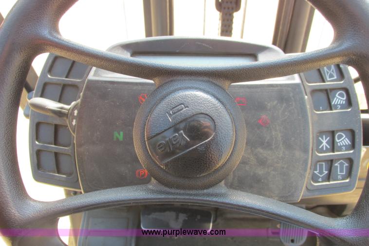 image for item I3493 Yale forklift