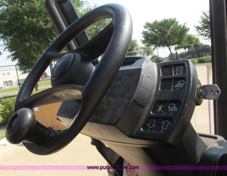 image for item I3493 Yale forklift