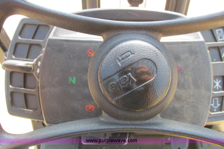 image for item I3493 Yale forklift