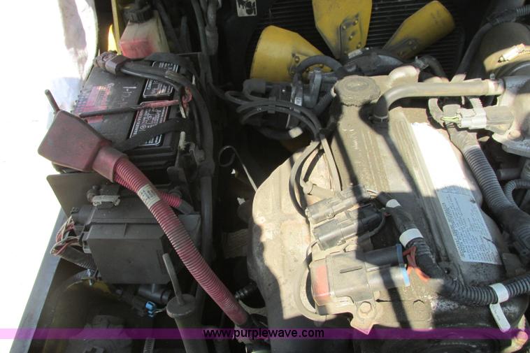 image for item I3493 Yale forklift