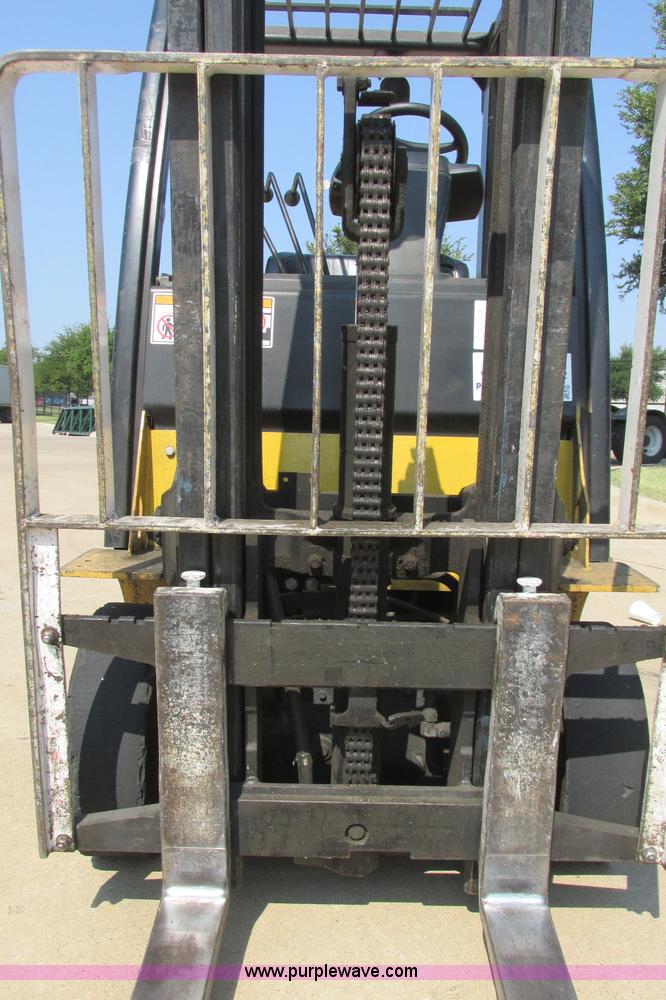 image for item I3493 Yale forklift