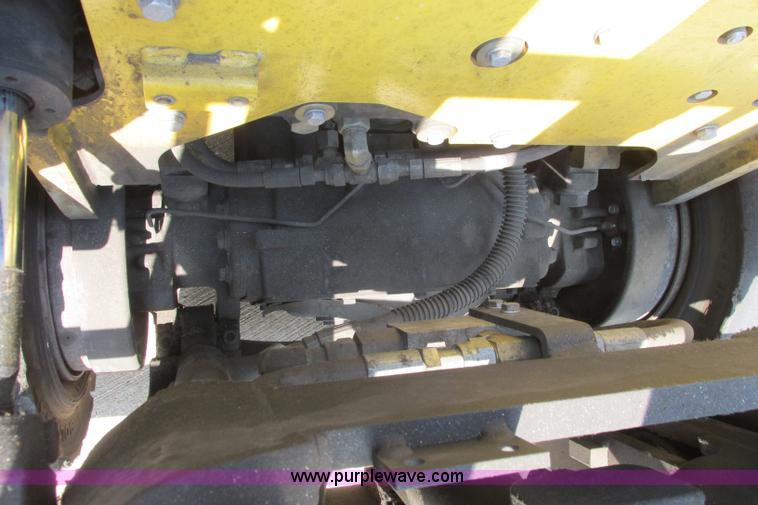 image for item I3493 Yale forklift