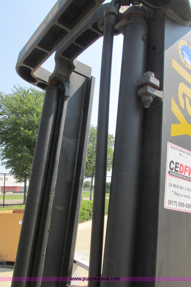 image for item I3493 Yale forklift