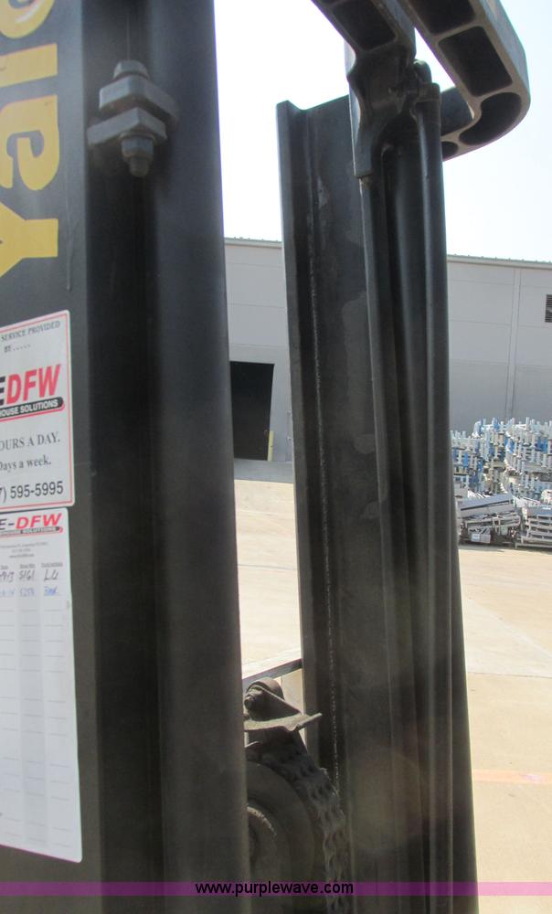 image for item I3493 Yale forklift