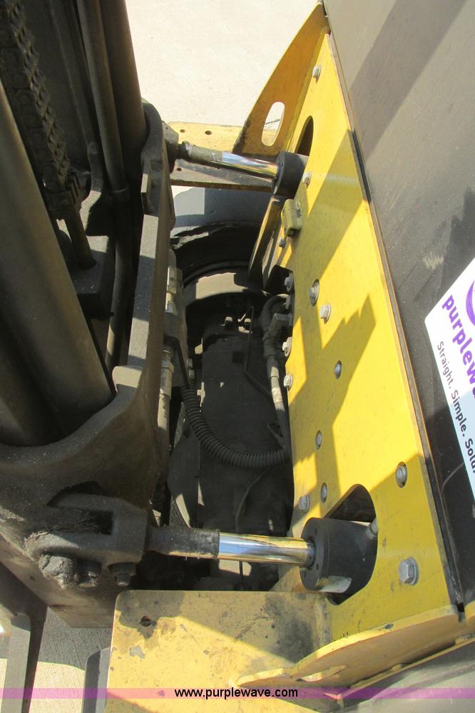 image for item I3493 Yale forklift