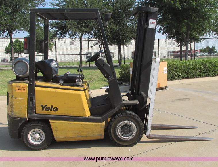 image for item I3494 Yale forklift