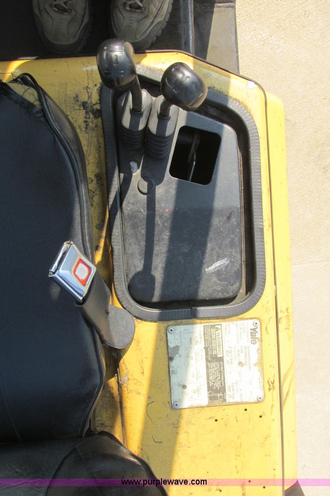 image for item I3494 Yale forklift