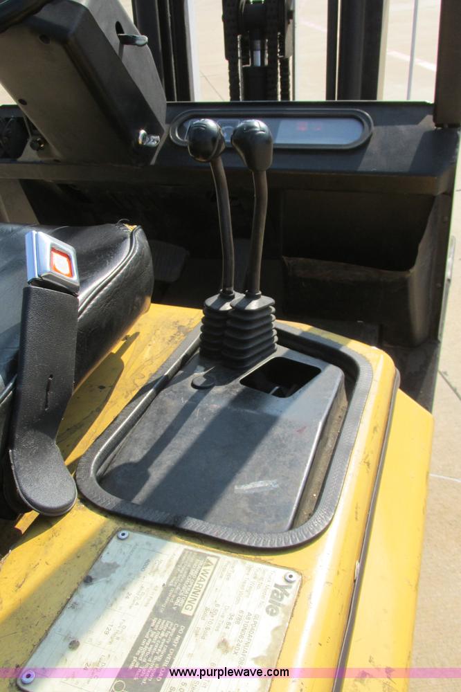 image for item I3494 Yale forklift