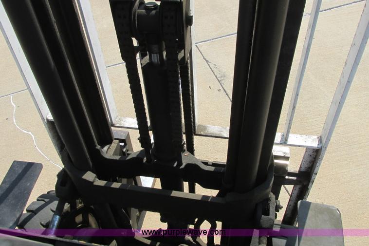 image for item I3494 Yale forklift