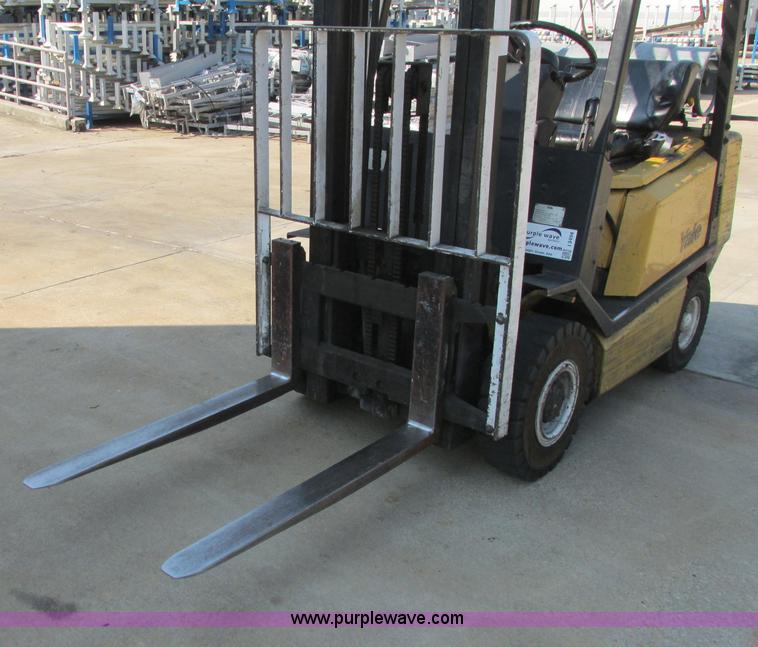 image for item I3494 Yale forklift