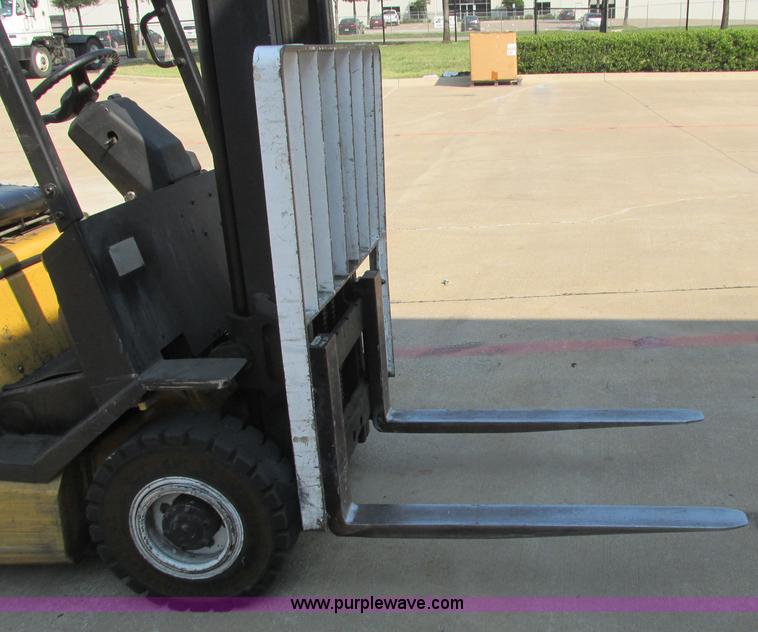 image for item I3494 Yale forklift