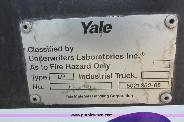 image for item I3494 Yale forklift