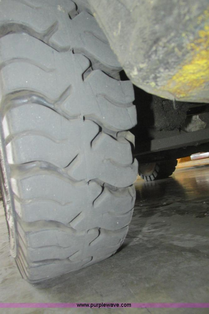 image for item I3494 Yale forklift